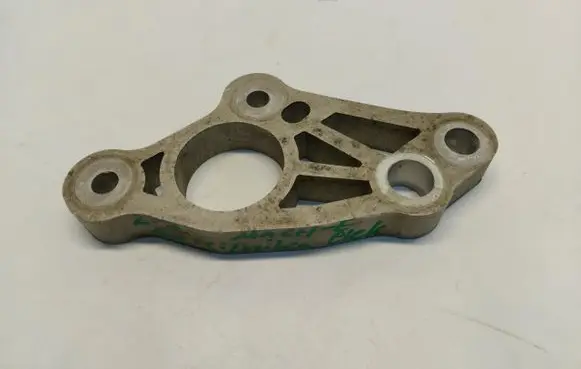 Engine mount bracket