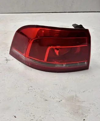 Volkswagen PASSAT B7 Rear/tail lights 3AF945095E