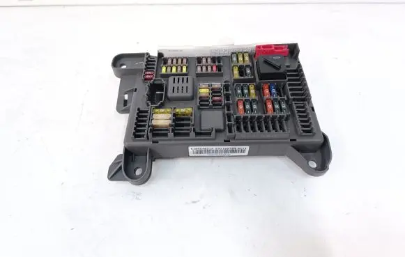 BMW X5M E70 Fuse module 69316870