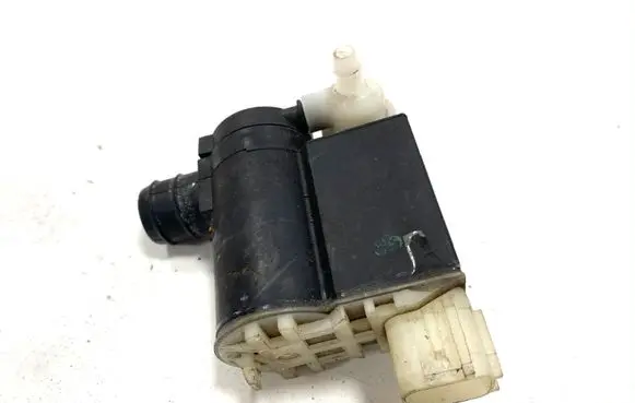 Hyundai ix20 Windscreen/windshield washer pump 985102L100