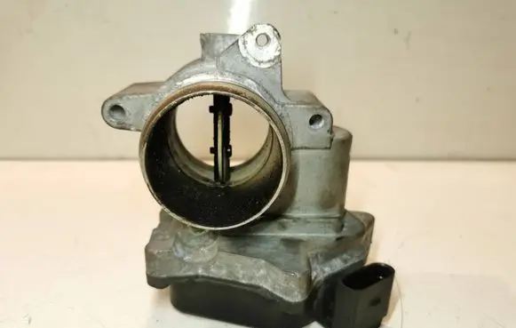 Audi A3 S3 8P Throttle valve 03G128063F 29019102