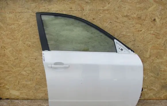 Subaru Impreza III Front door