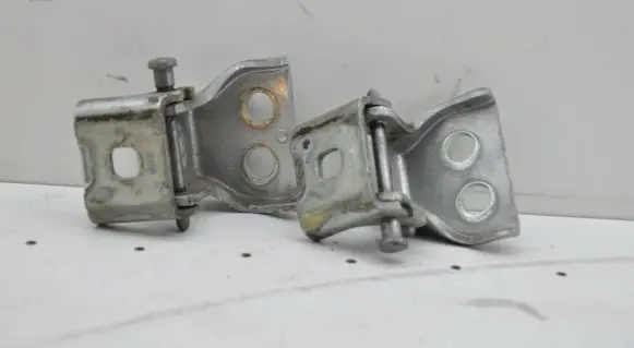 Citroen C4 I Picasso Front door upper hinge