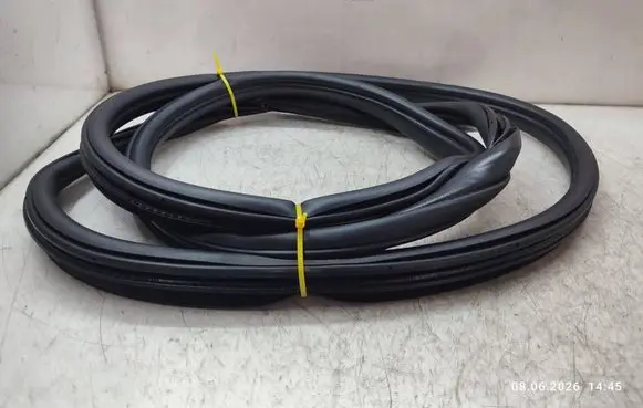 BMW X4 F26 Front door rubber seal