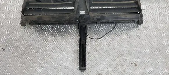 BMW X1 F48 F49 Intercooler air guide/duct channel 090098J00D