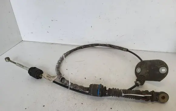 Volvo V50 Gear shift cable linkage 30783150