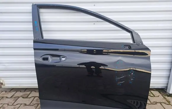 MG MG4 ev Front door 10936180