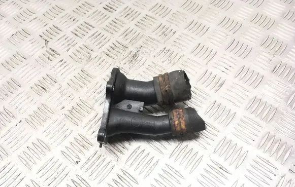 Ford Focus Thermostat/thermostat housing 2S6G9K478BD
