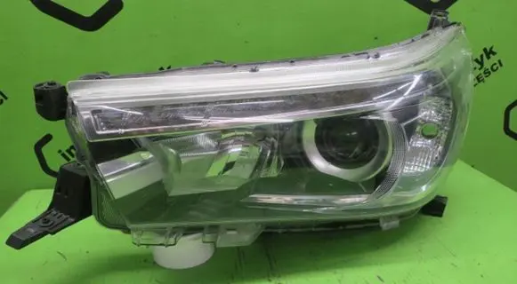 Toyota Hilux (AN120, AN130) Headlight/headlamp