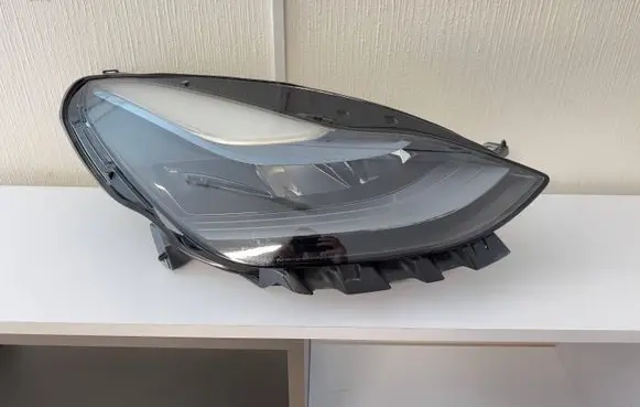 Tesla Model Y Headlight/headlamp 151495300D P153292502C