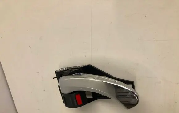 Toyota RAV 4 (XA30) Front door interior handle