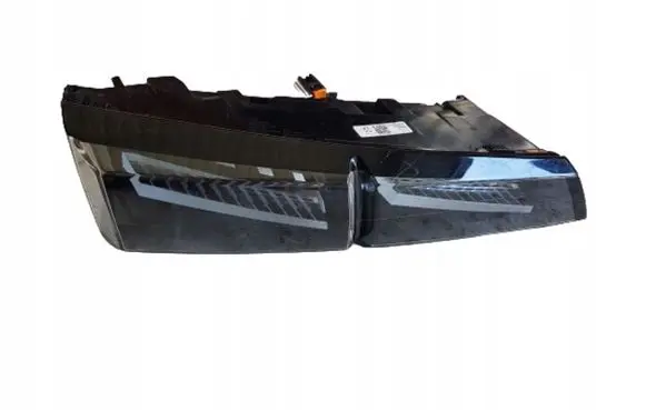 Peugeot 208 Rear/tail lights 9835300480