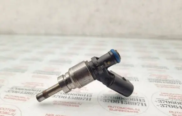 Audi Q7 4L Fuel injector 079906036C