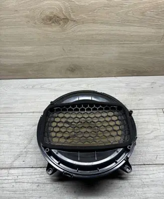 Audi A3 S3 8V Subwoofer speaker 8V0035412 65791