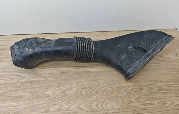 Volvo S80 Air intake duct part 8626060