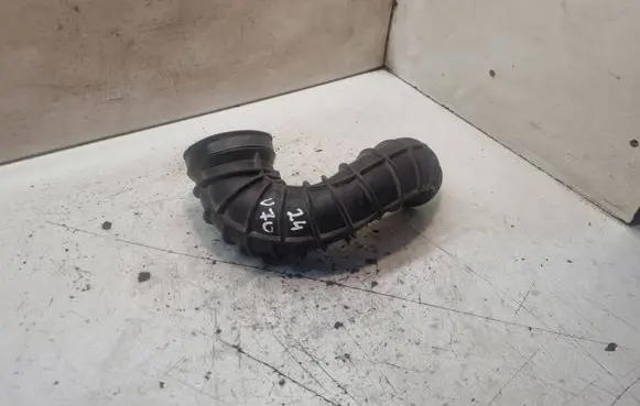Volvo V70 Air intake hose/pipe 08634143