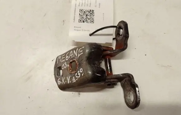 Renault Megane II Rear door upper hinge