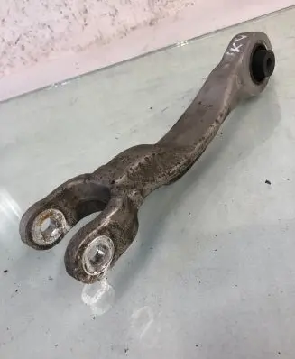 Tesla Model Y Rear upper control arm/wishbone 1188427-00-B