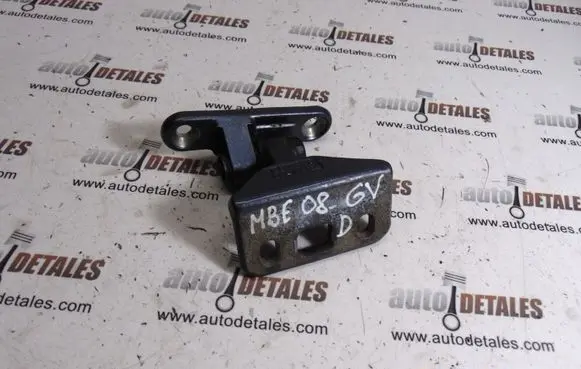 Mercedes-Benz E W211 Rear door upper hinge