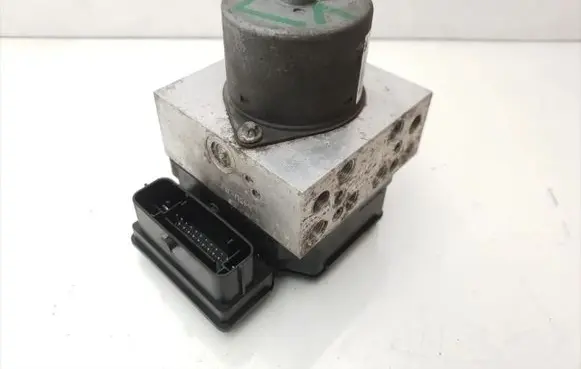 Ford Mondeo MK IV ABS Pump 9G91-2C405-AA