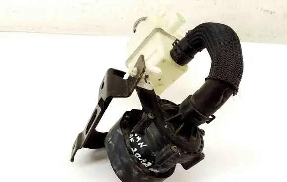 Nissan Leaf I (ZE0) Electric auxiliary coolant/water pump
