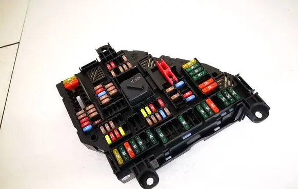 BMW 5 F10 F11 Fuse box set 925281201