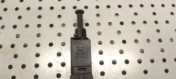 Audi A4 S4 B5 8D Brake pedal sensor switch 927189D 1HOMWO 21499