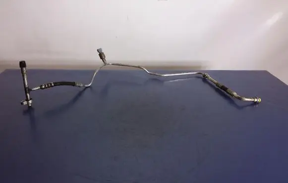 Ford C-MAX I Air conditioning (A/C) pipe/hose