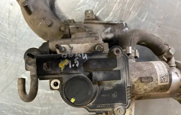 Dacia Dokker EGR valve cooler 147356133R