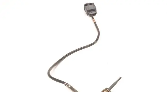 Volkswagen Tiguan Exhaust gas temperature sensor 05E919529E