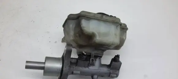 Volkswagen Touran I Master brake cylinder