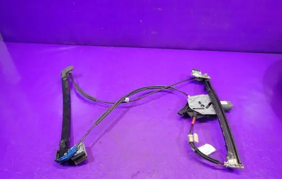 Seat Ibiza II (6k) Front door window regulator with motor 6K6837402H