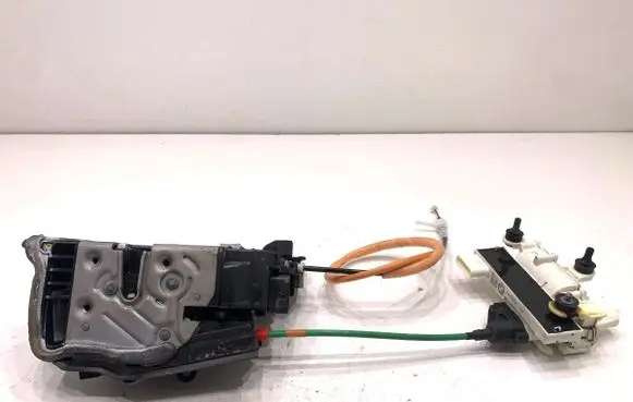 BMW 5 G30 G31 G38 Rear door lock 7477703