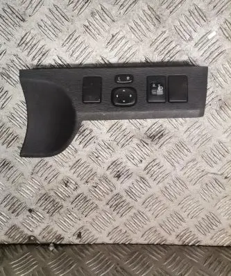 Toyota Avensis T270 Wing mirror switch 5544605080
