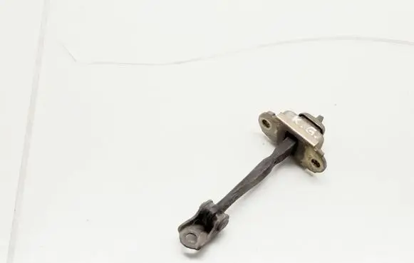 Nissan Primera Rear door check strap stopper