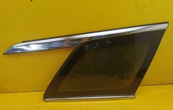 MG MG5 II Rear side window