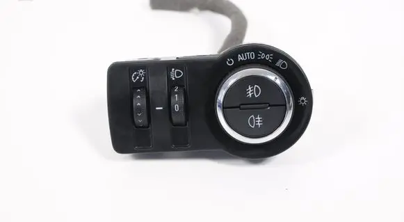 Opel Cascada Light switch 13385636