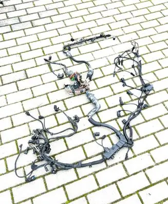 BMW X6 F16 Engine installation wiring loom 8517057 537812