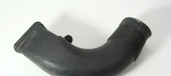 Audi A6 S6 C4 4A Engine coolant pipe/hose 4A0129643C