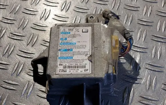 Honda CR-V Airbag control unit/module 77960SKNE811M1