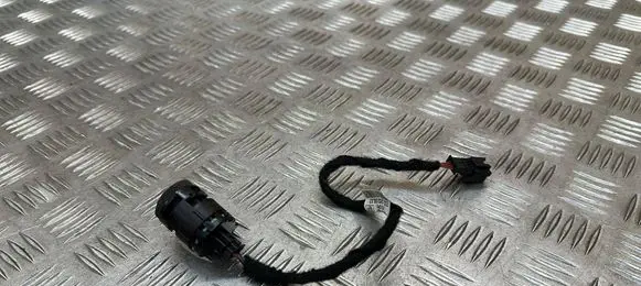 Mercedes-Benz E C207 W207 Interior temperature sensor A2045409806