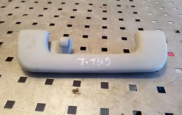 Audi A8 S8 D4 4H Rear interior roof grab handle 4H0857607B