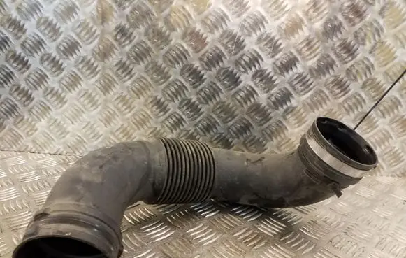 Renault Trafic III (X82) Air intake hose/pipe 1105223S01
