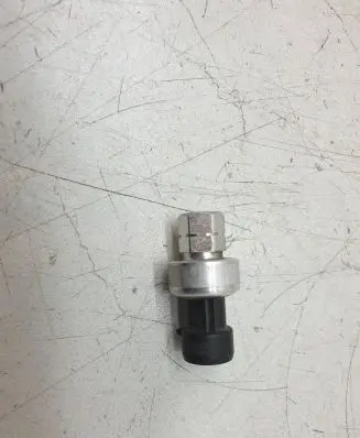 Dodge Durango Air conditioning (A/C) pressure sensor 13587668 05541000