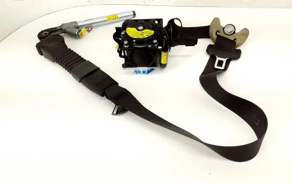KIA Carens III Front seatbelt 88820A4200