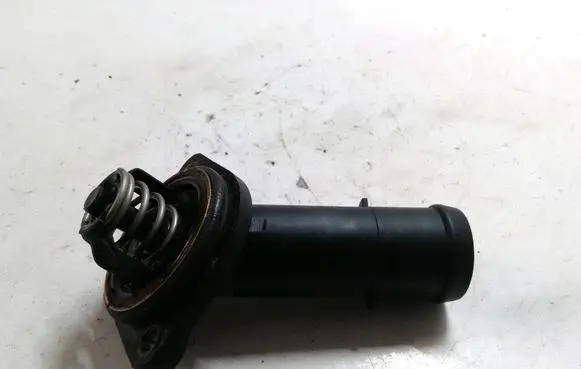 Volkswagen Golf VI Thermostat 03L121114B 03L121113B