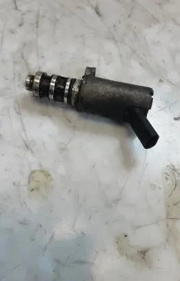 Audi Q7 4M Oil pressure sensor 06M115393D
