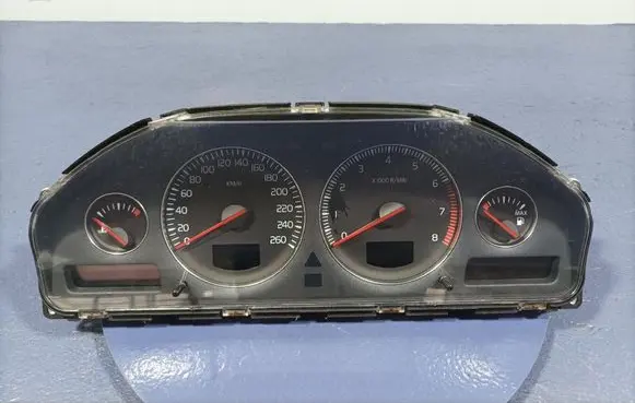 Speedometer (instrument cluster)