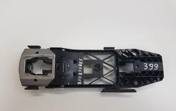 Audi A3 S3 8V Front door exterior handle/bracket 8V0837885