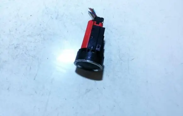 Toyota Auris 150 Engine start stop button switch 15A8541 2005DJ0924